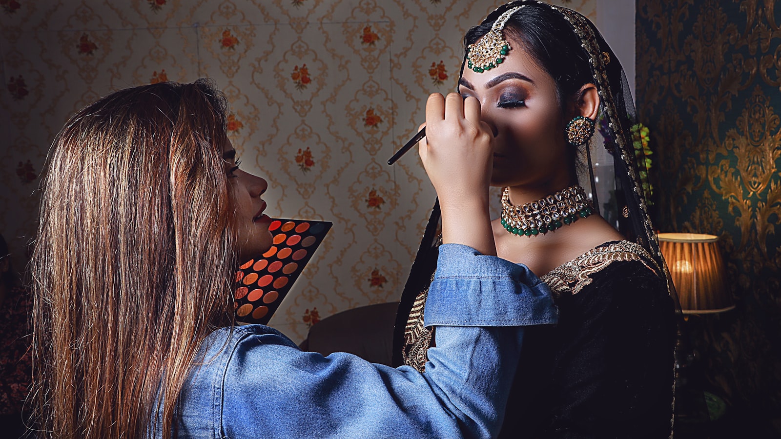 Kenapa MUA (Makeup Artist) Wajib Punya Bio Link biar Booking Gak Ribet