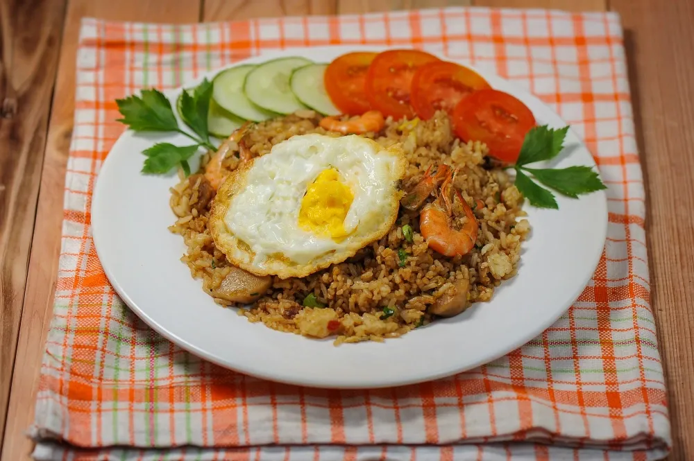 NASI GORENG SPESIAL TOPING TELOR